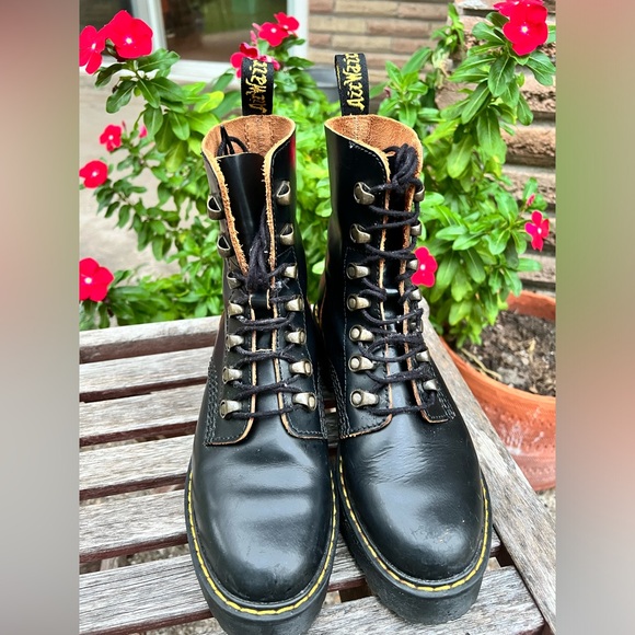 Dr Marten Leona Black Leather Docs Size 6 - Picture 7 of 9